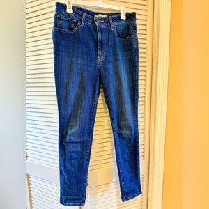 Levi’s 721 Skinny Jeans